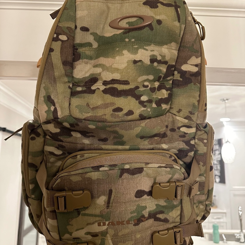 Oakley Chamber Range Backpack